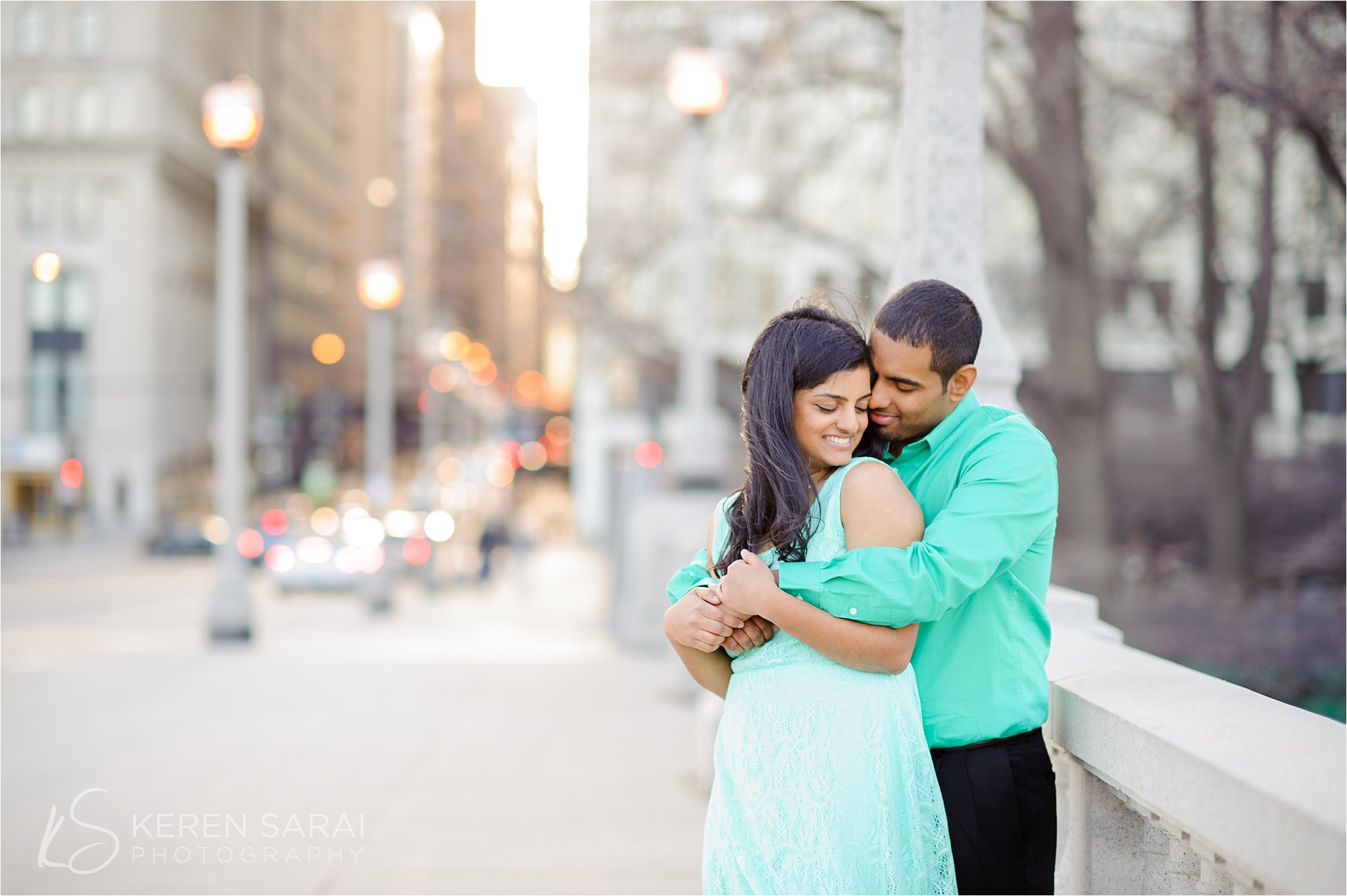 Downtown-Chicago-Engagement-Session_003.jpg
