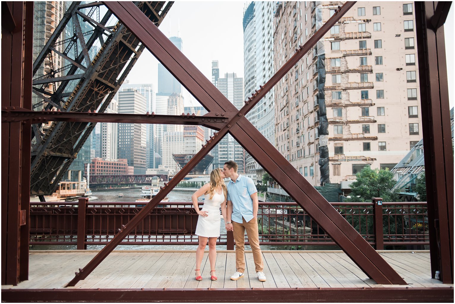 Downtown Chicago Engagement Photos_0223.jpg