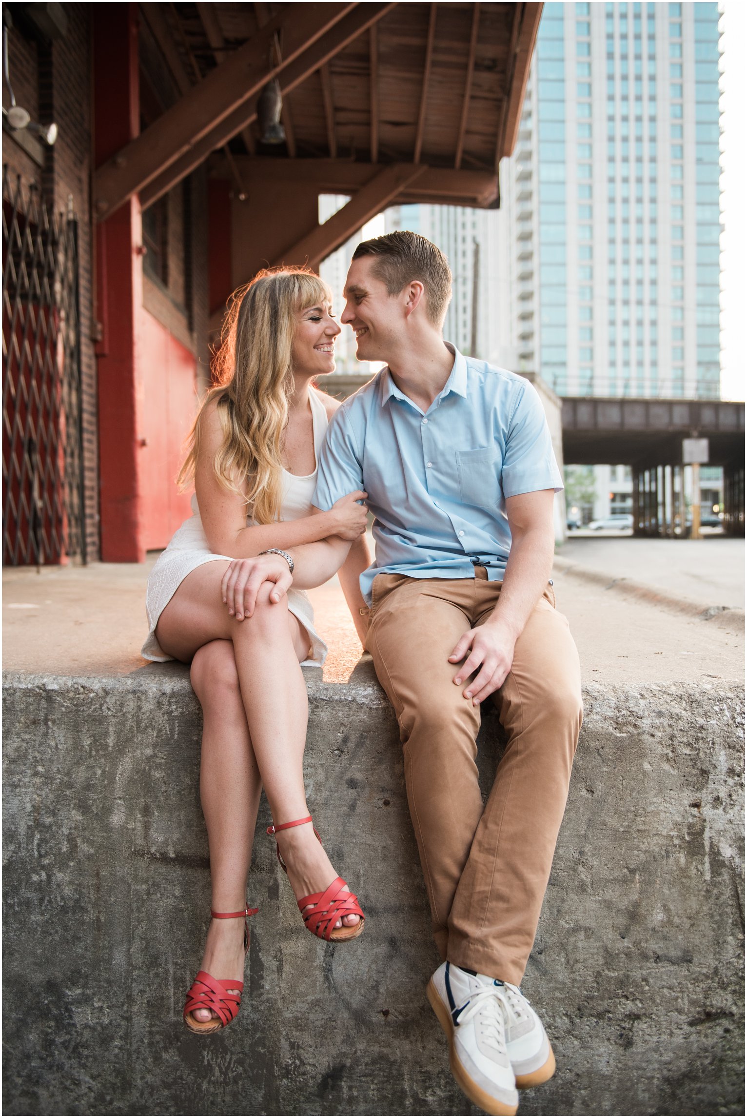 Downtown Chicago Engagement Photos_0229.jpg